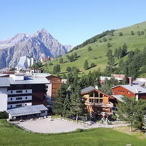 https://le-champame.hotels-rhonealpes.com